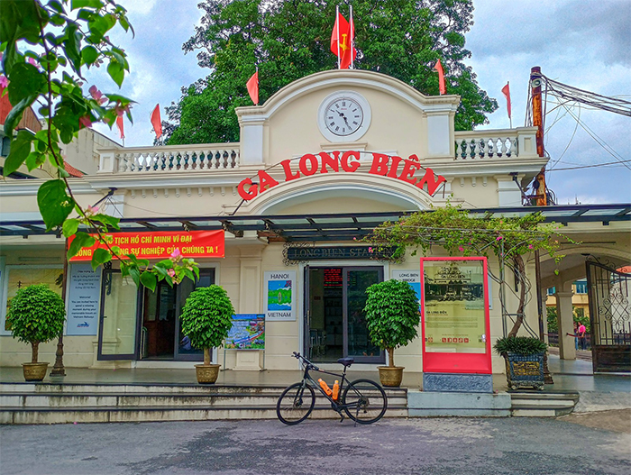 Ga Long Biên