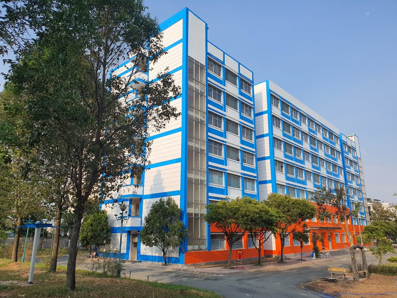 Ký túc xá SV ĐH Giao Thông Vận Tải