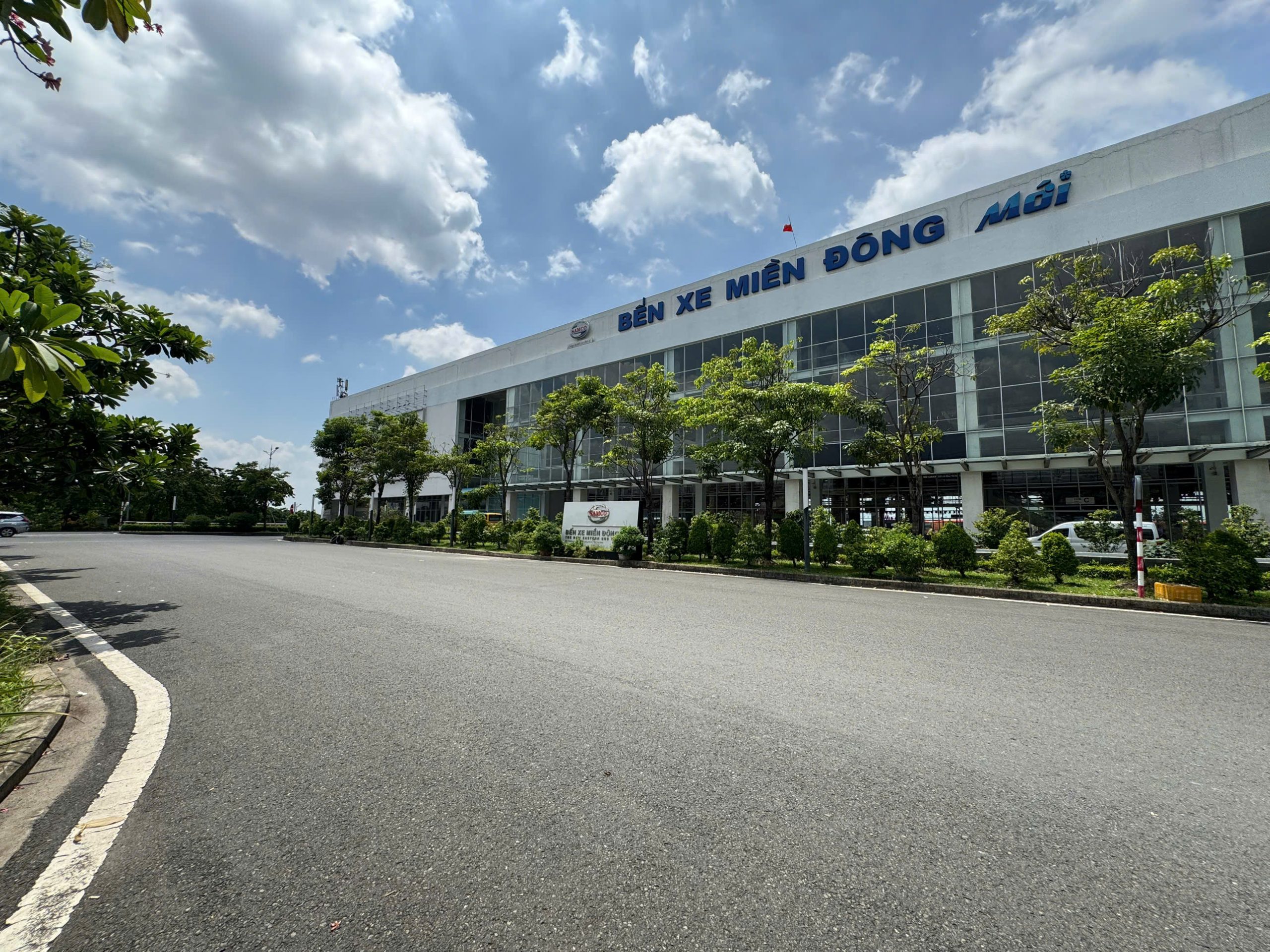 Bến xe Miền Đông mới hiện đại - Nơi xe buýt 603 dừng trả khách trung chuyển