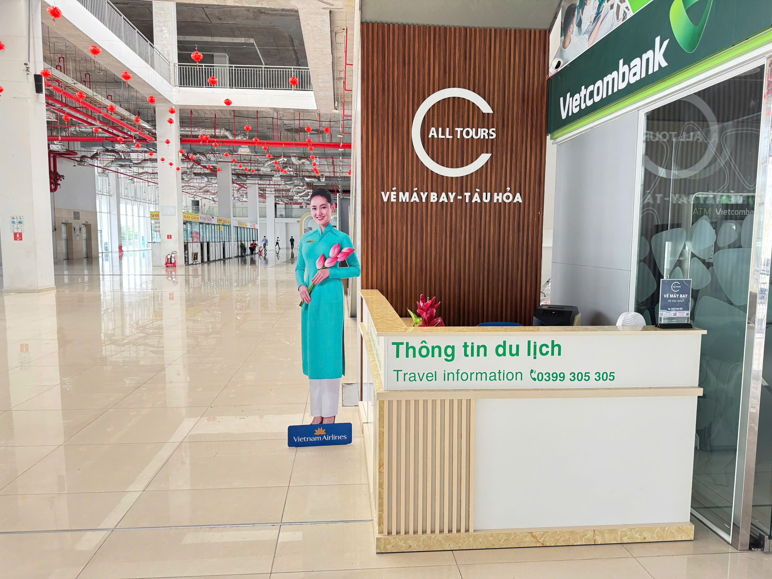 Điểm bán vé máy bay - vé tàu hỏa Alltours tại Bến xe Miền Đông mới