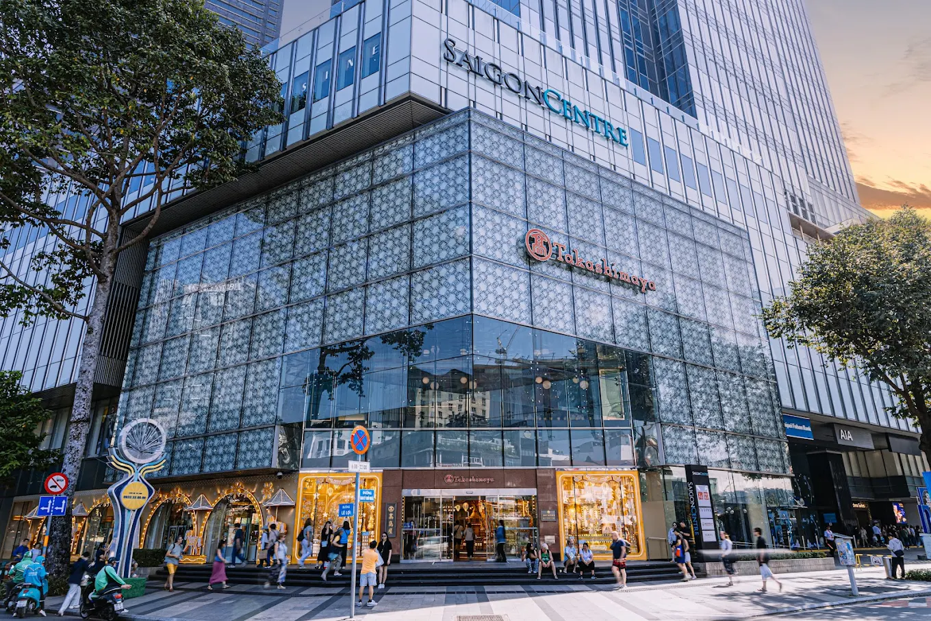 Trung tâm Thương mại Saigon Centre , Takashimaya TP.HCM