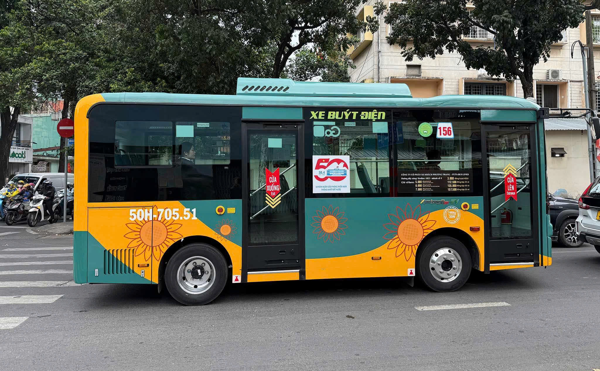 Electric bus 156 connecting Ben Thanh Station to Saigon Railway Station