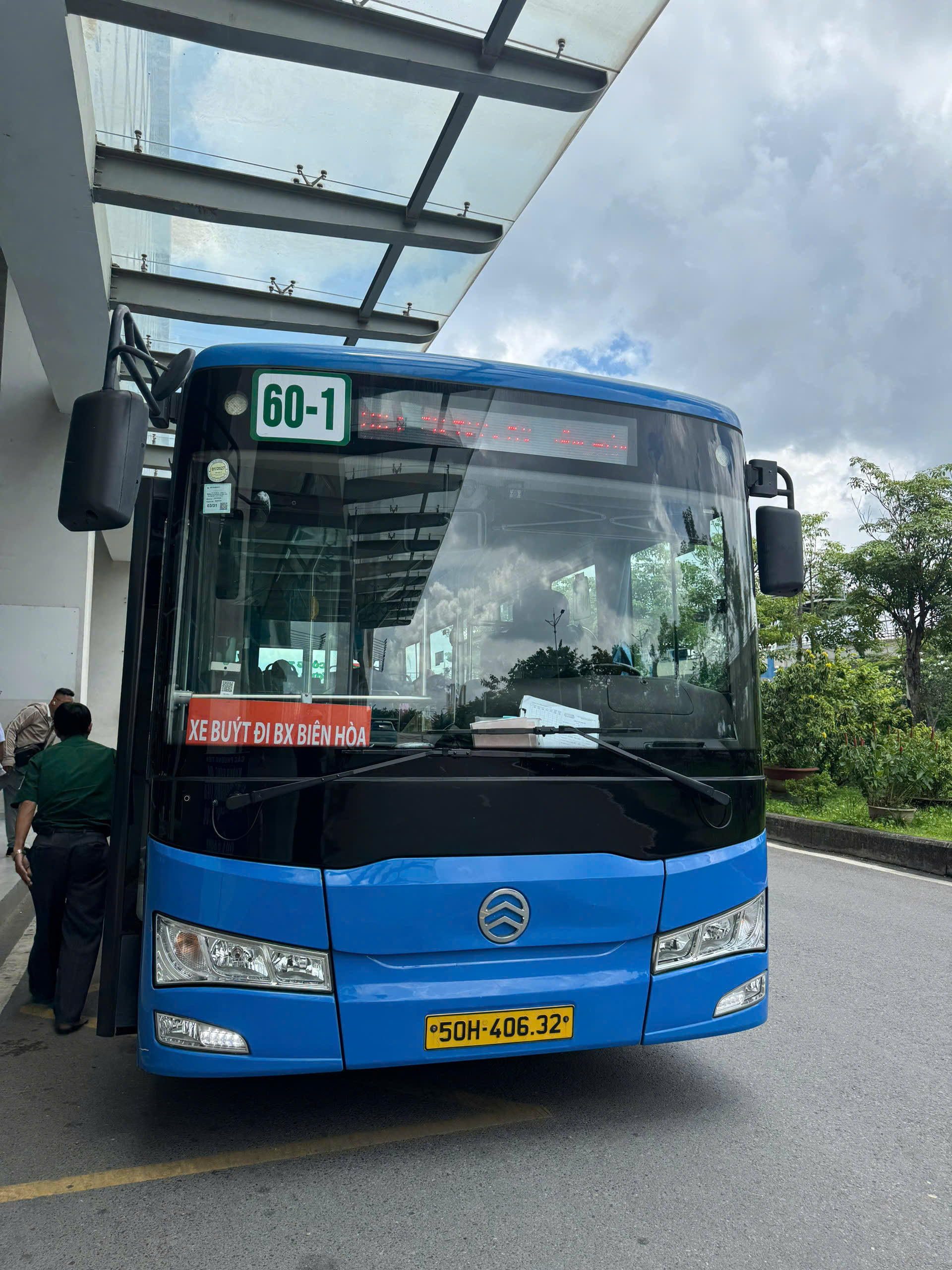 Bus 601 (60-1) Mien Tay Bus Station - Bien Hoa Bus Station pick-up and drop-off at New Mien Dong Bus Station
