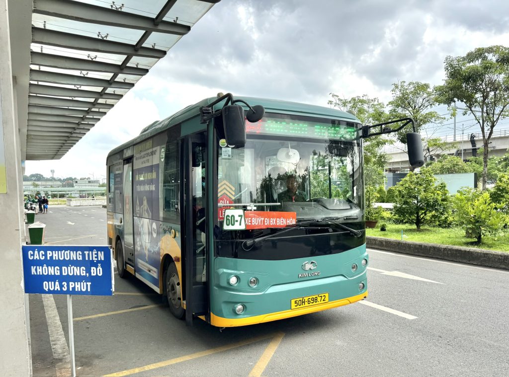Electric bus 60-7 from New Mien Dong Bus Station