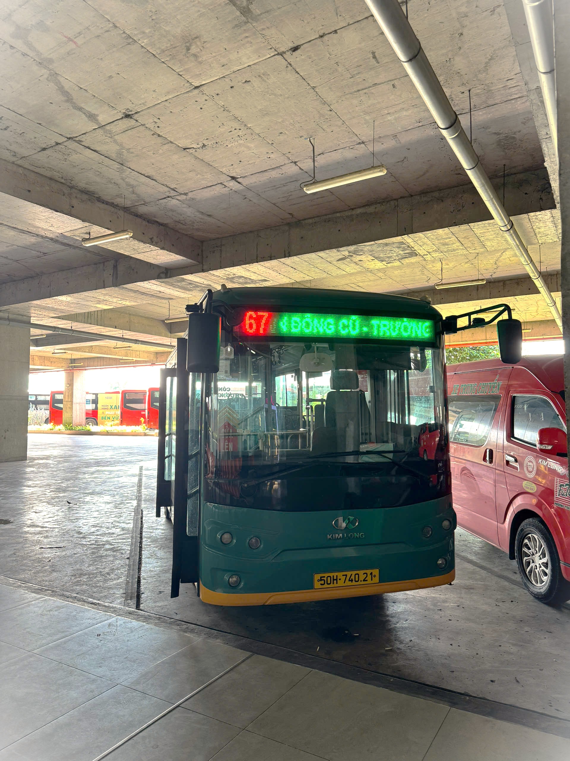 Free bus route 67 pick-up and drop-off at New Mien Dong Bus Station