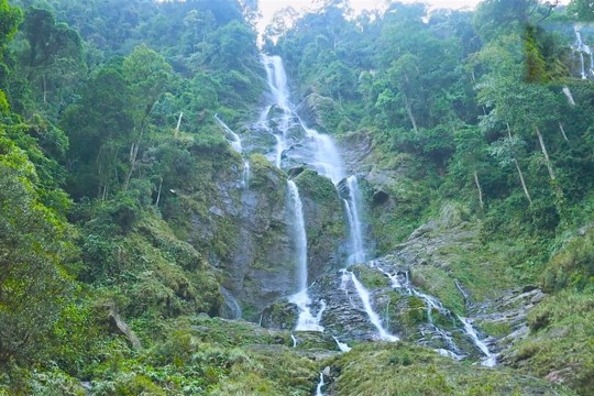 Vẻ đẹp huyền ảo của Thác Tiên Hương Khê, Hà Tĩnh