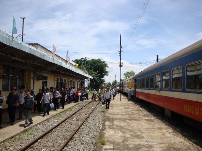 Trước khi lên tàu từ Dĩ An đến Phan Thiết, hành khách cần lưu ý một số thông tin quan trọng để hành trình diễn ra thuận lợi.