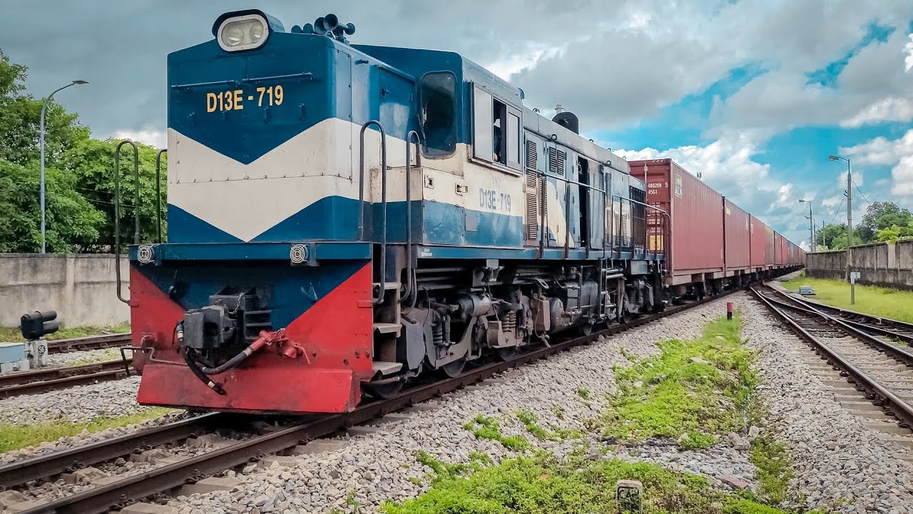 Vé tàu Sài Gòn Vinh phục vụ hành trình dài hơn 1.400 km từ TP HCM đến Nghệ An