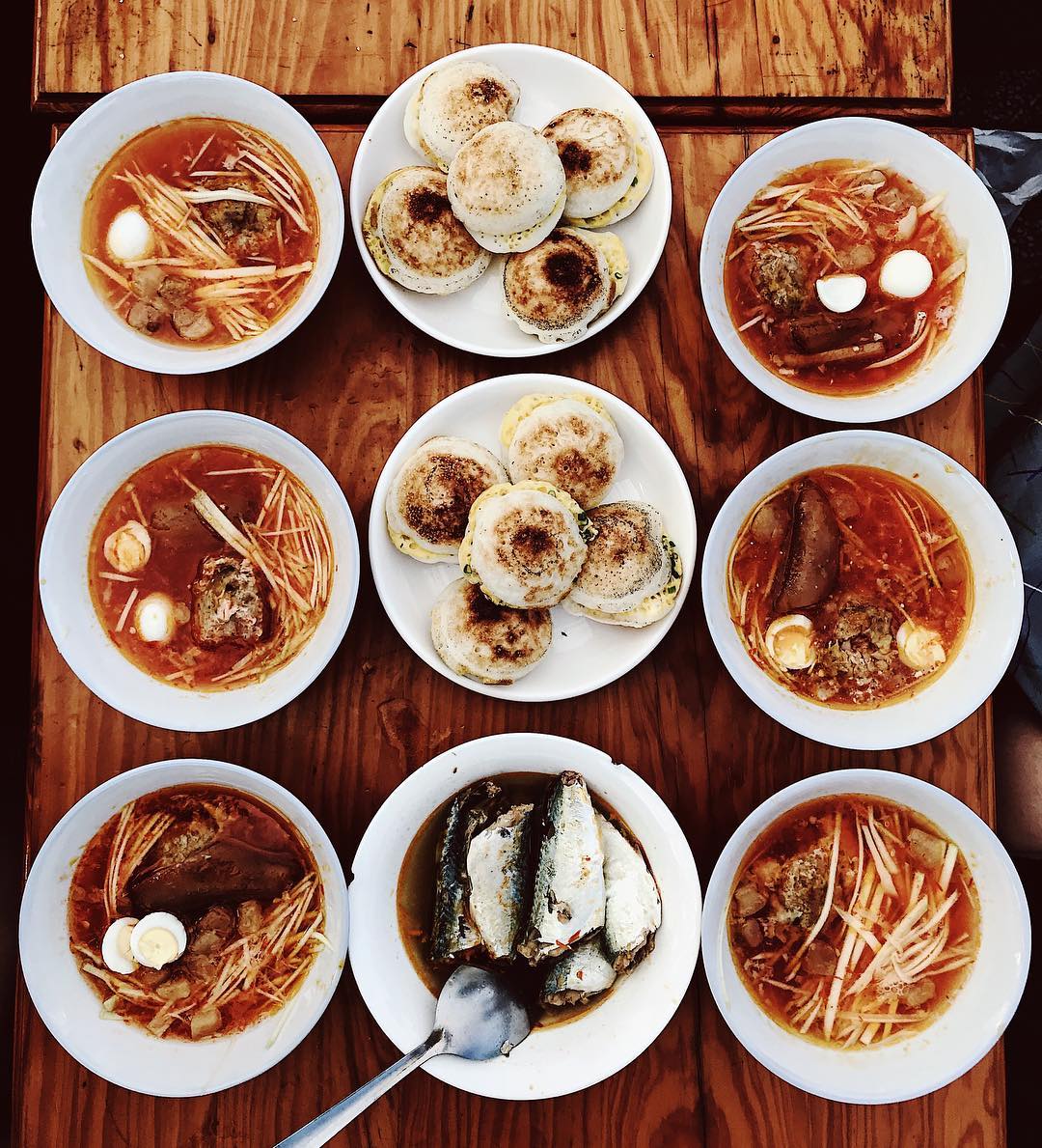 Bánh căn Phan Thiết nổi tiếng ăn cùng cá nục kho