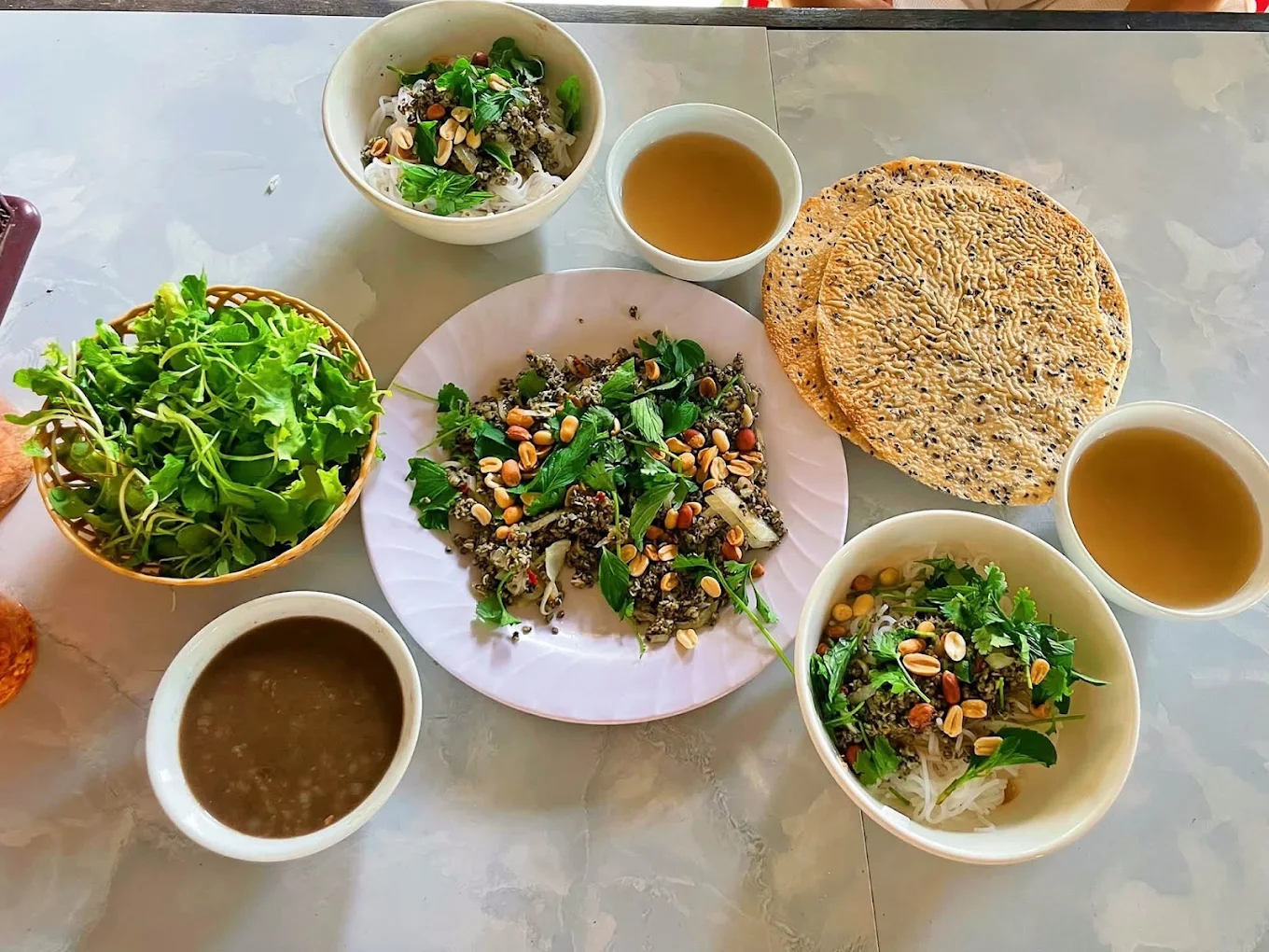 Mai Xa clam noodles