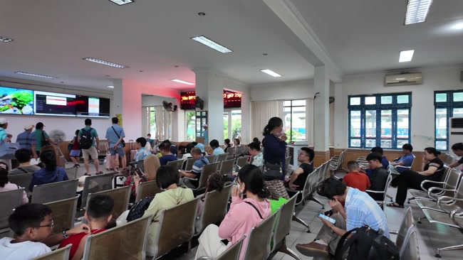 Train ticket agency in Ben Tre