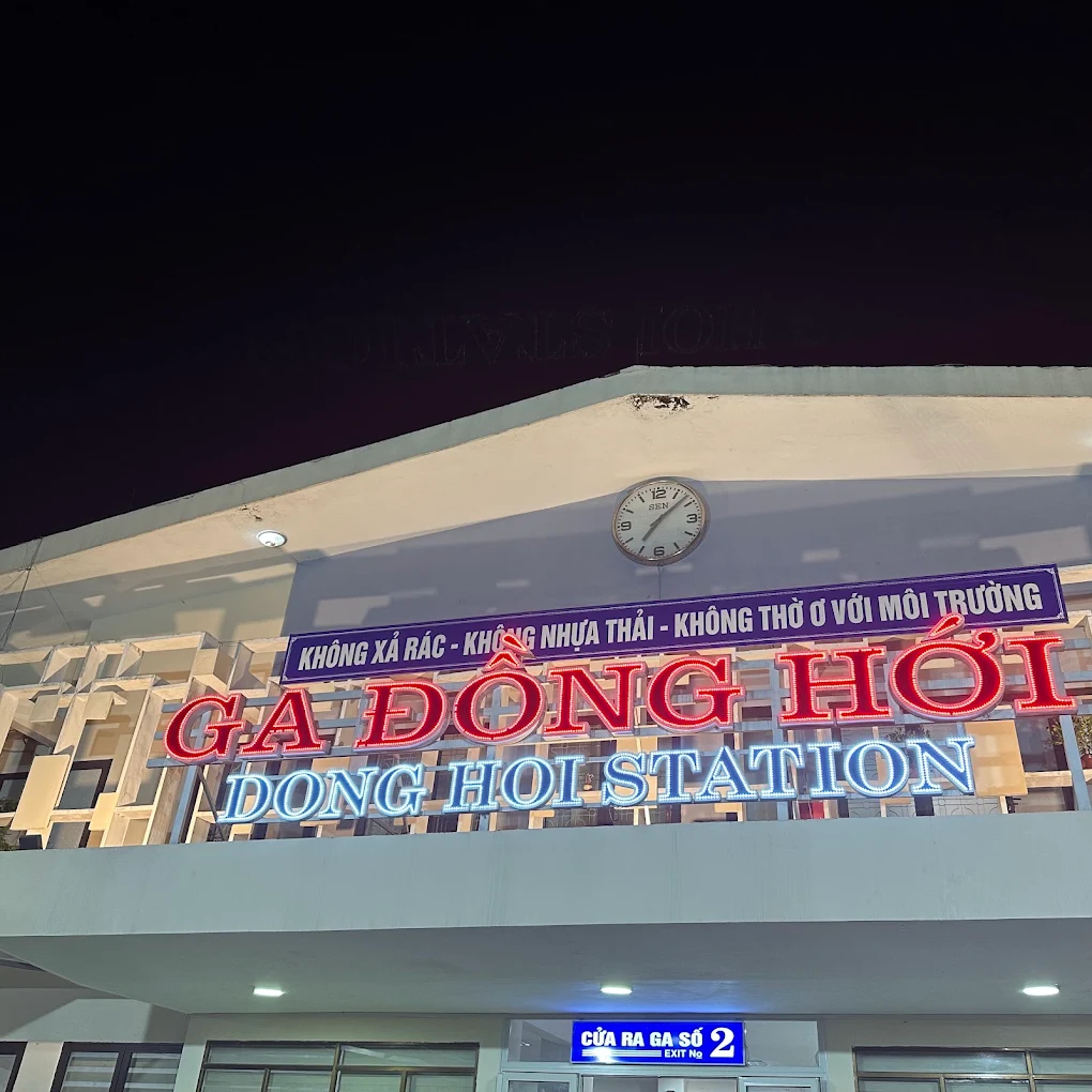 Dong Hoi Station