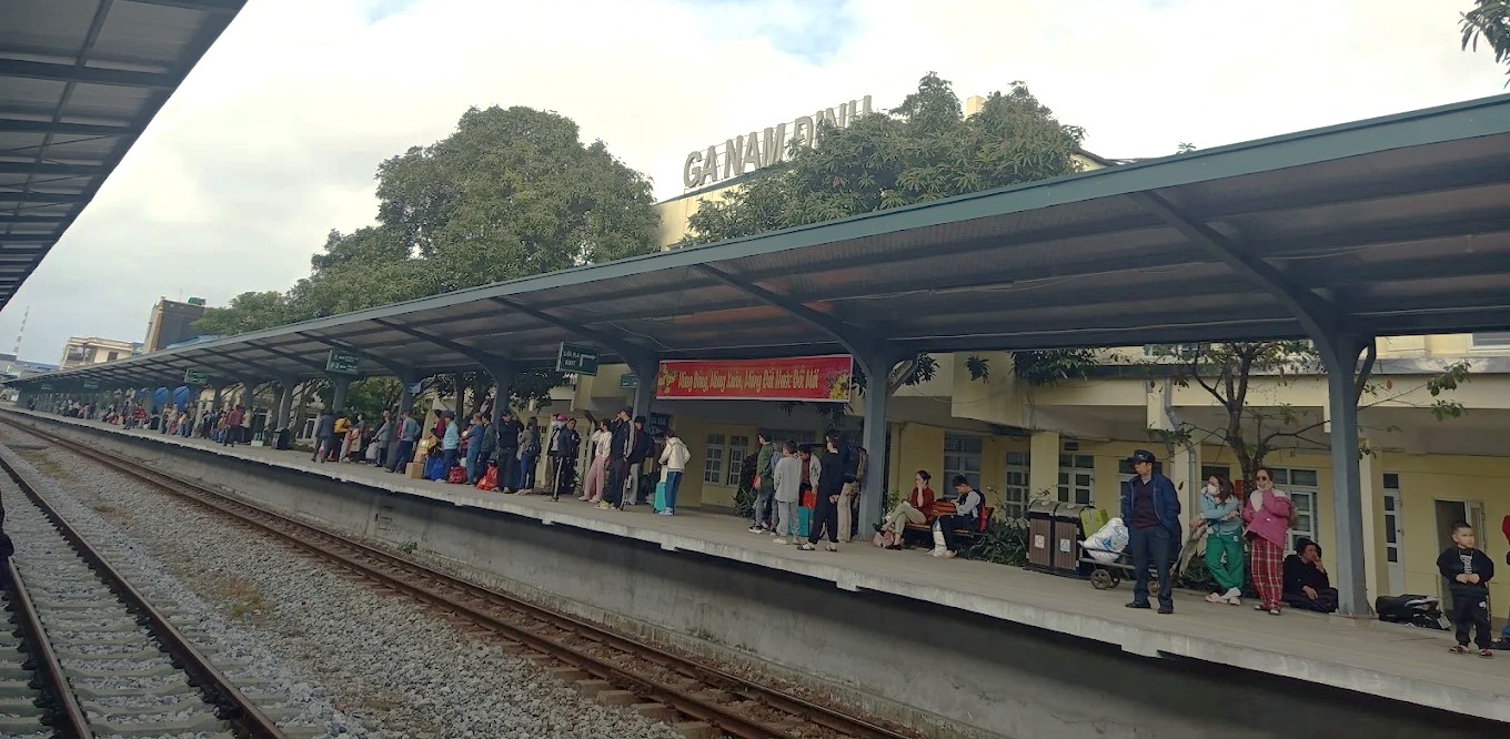 Nam Dinh Railway Station