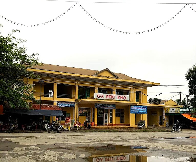 Phu Tho Railway Station