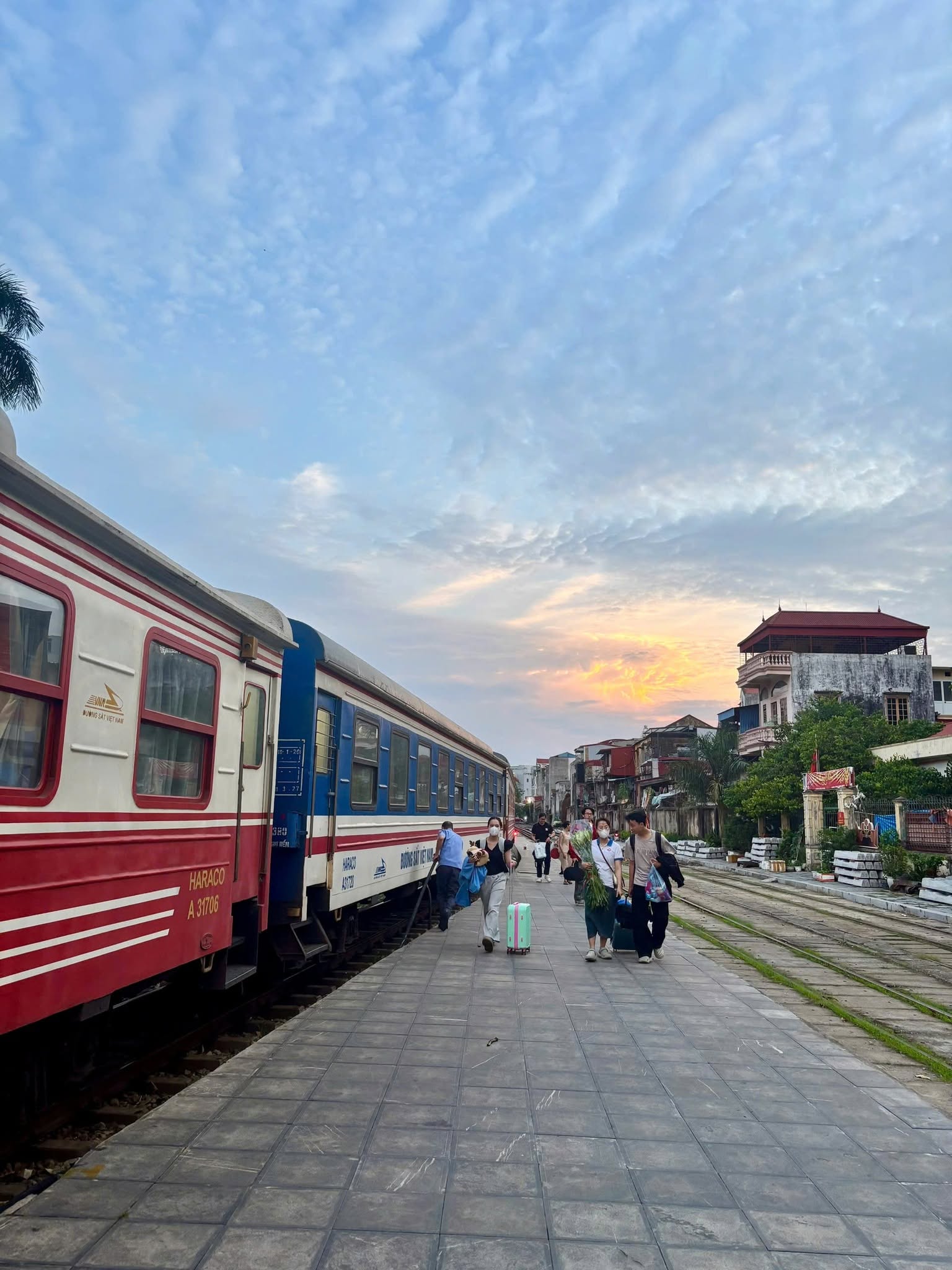 Ga Gia Lâm