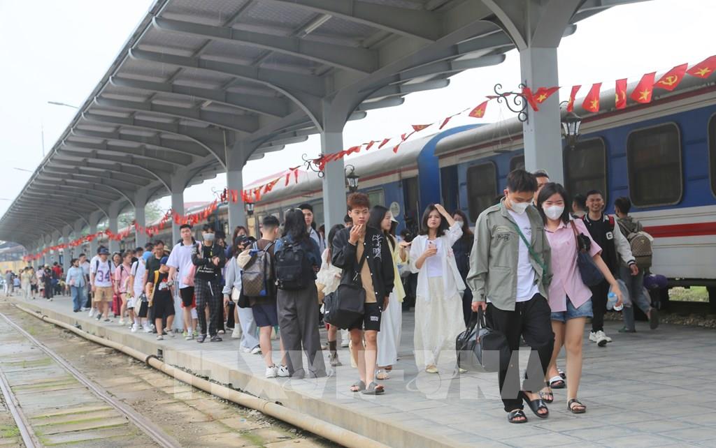 Trước khi lên tàu từ Dĩ An đến Núi Thành, hành khách cần lưu ý một số thông tin quan trọng để hành trình diễn ra thuận lợi.