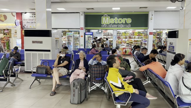 Passengers waiting for a train at Quy Nhon Railway Station