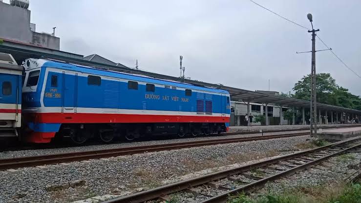 Tàu LP8