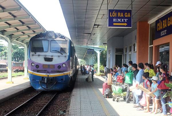Đặt vé tàu Biên Hòa Đà Nẵng giá tốt nhất