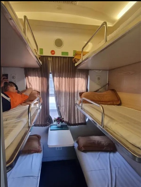 Vé tàu Long Khánh Suối Kiết - Giường nằm khoang 6 điều hoà
