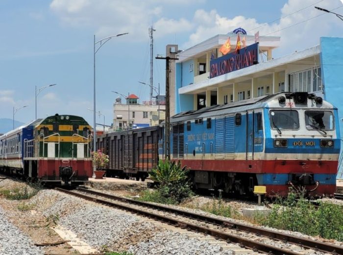 Vé tàu Long Khánh Bình Thuận